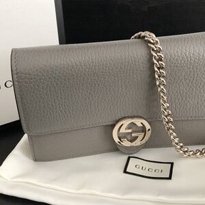 Authentic GUCCI Interlocking GG Calfskin Leather Chain Crossbody wallet inside